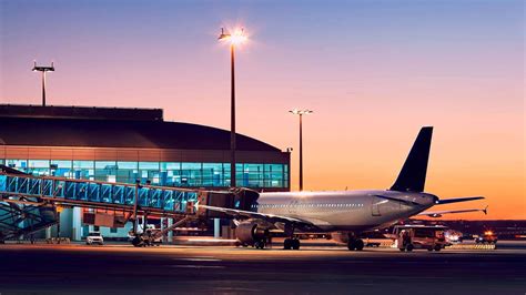 Booking Flight Tickets from Montreal to Mexico City