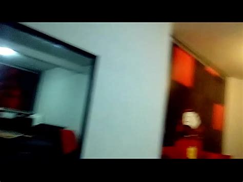 Con Una Morrita De Frente Al Espejo En El Hotel XVIDEOS