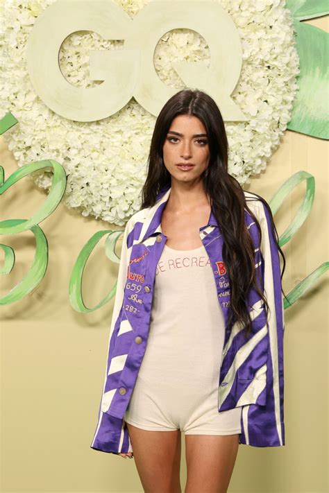 Hot Dixie DAmelio Camel Toe 12thBlog