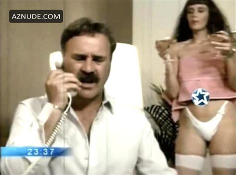 Me Sobra Un Marido Nude Scenes Aznude