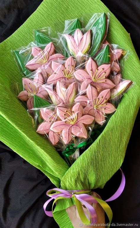 Пряничный букет "Лилии" в интернет-магазине на Ярмарке Мастеров ...