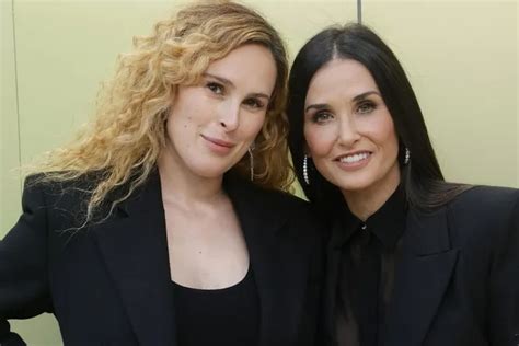 This Time She Was Completely Naked Bruce Willis And Demi Moores Daughter Made A Splash In A