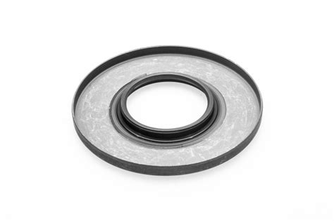 864158-10Р Сальник полуоси (с пружиной) БРТ купить в РТИ-16