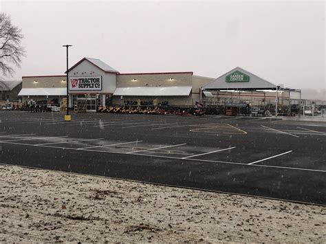 tractor supply co logo