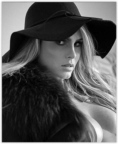 Naked Bárbara Evans Added by Lobezno