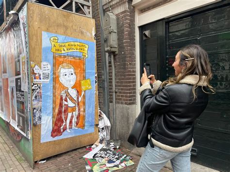 Royal Treatment Safe Sex And The City For King S Day DutchNews Nl