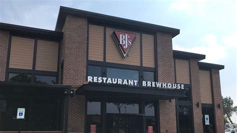 Opening delayed one week for BJ's Restaurant & Brewhouse