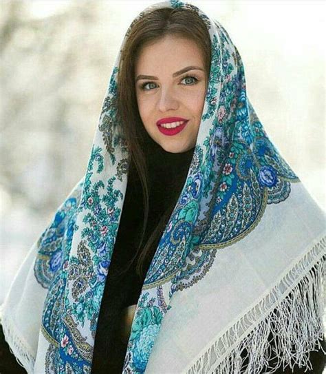 Весенний ручеек | Платье из платка, Шерсть, Платья