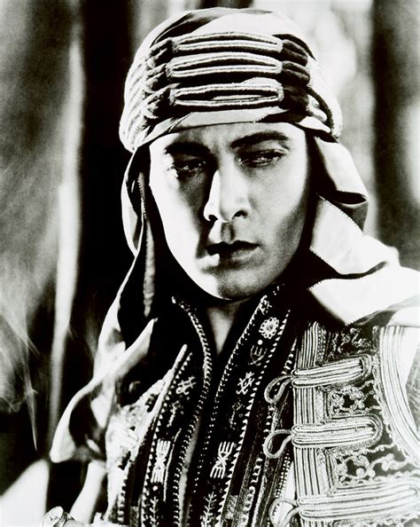 Rudolph Valentino sex symbol des années Tout Rien