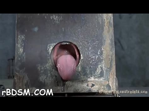 Cari O Sujetado Obtiene Un Gancho En Su Anal Con Juguete T Xvideos