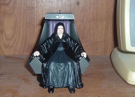 Современные елочные игрушки