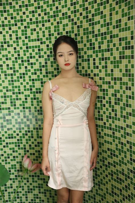 Nude Photo Set Of Chinese Model Flight Attendant