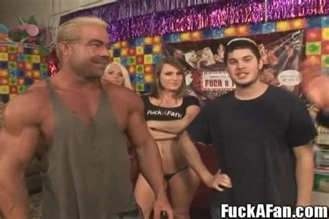 Free Lucky Fan Porn Videos XHamster