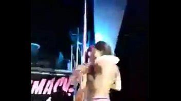 Se Desnuda En Club Xvideos