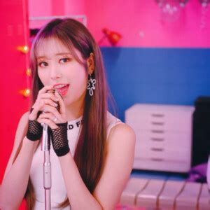 Momoland I M So Hot Who S Who K Pop Database Dbkpop