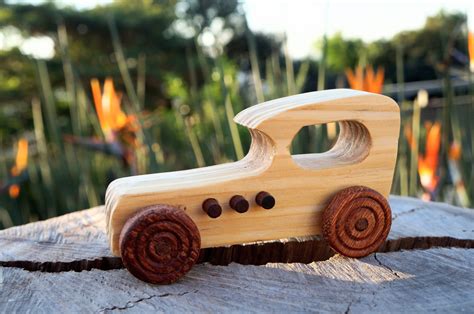 Carrinho De Madeira Hot Rod Pepo Elo Produtos Especiais