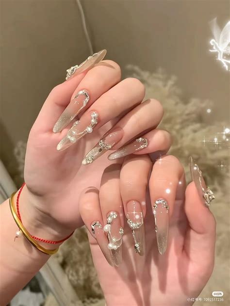 𝙷𝙾𝚃𝙳𝙰𝚃𝙲𝙰𝙲𝙷 in 2024 Gel nails Nail art Nude nails