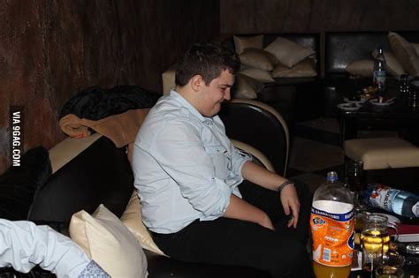 He Was Angry Bcs He Touched My Sisters Ass And She Snapped H 9GAG