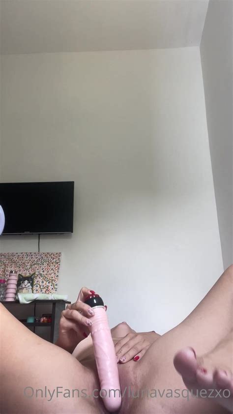 Luna Fucks A Dildo Thothub