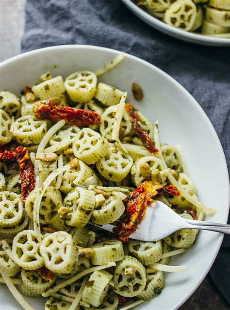 Pesto Pasta Salad With Sun Dried Tomatoes Savory Tooth