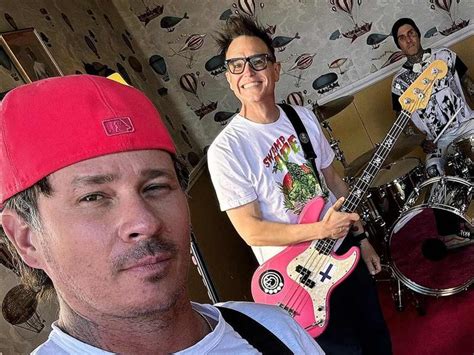 Tom Delonge De Blink 182 Se Disculpa Con Sus Fans Por Cancelar