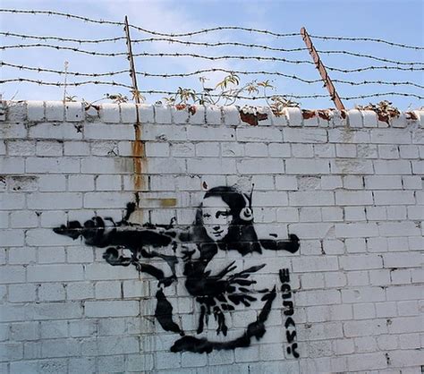 Mona Lisa Bazooka - Banksy Explained