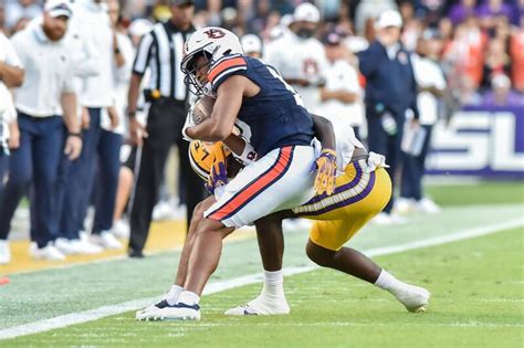 Lsu Dominates Auburn 48 18 With Explosive Offensive Play And Solid Defense Da Boot Sports