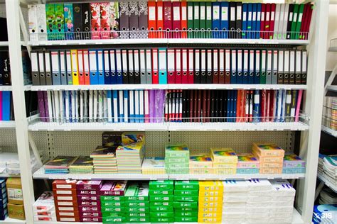 Витрина Магазина Канцтоваров — Mnogoblock.ru