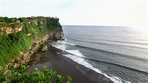 afternoon shot   cliffs  surf  uluwatu temple  bali