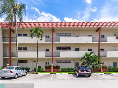 hollybrook lake dr apt  pembroke pines fl  zillow