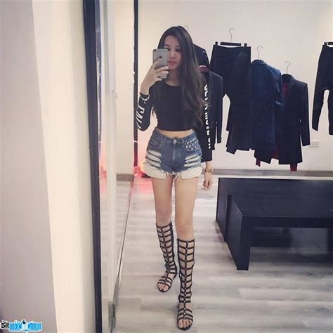 Hot Girl Nguy N Th H Ng Giang
