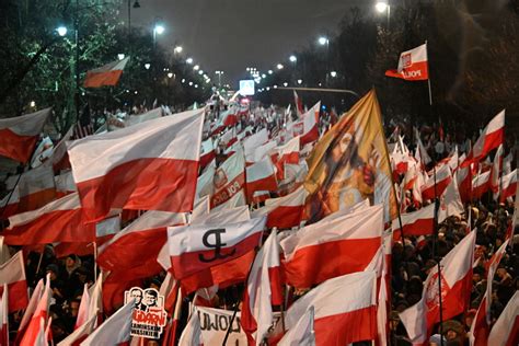 Marsz Stycznia Protest Wolnych Polak W Przeszed Pod Kancelari