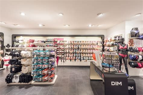 Boutique DIM St Lazare DIM lingerie collant et sous vêtement femme