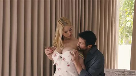 Whorish Beautiful Nextdoor Blonde Sarah Vandella Hooks Up With One Neighbor