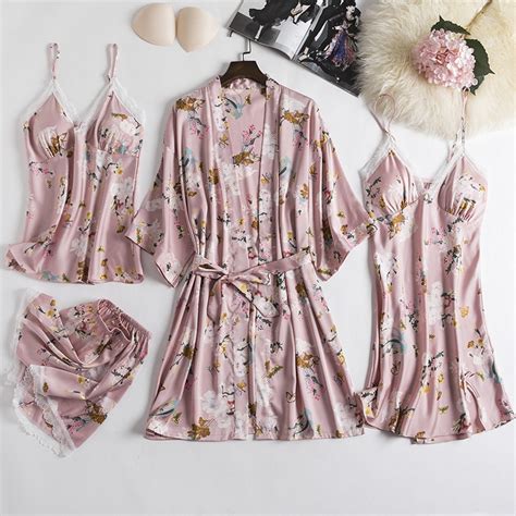Jual Selena Lingerie Kimono Set Premium Quality Bahan Satin Shopee Indonesia