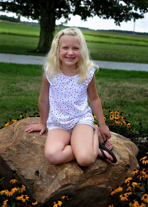 This Farm Family's Life: Pictures of the Girls...