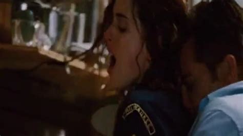 Anne Hathaway Love And Other Drugs Porn Videos