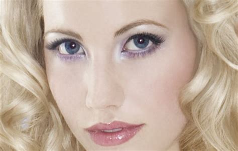 Makeup Look For The Fair Skinned Blue Eyed Blonde