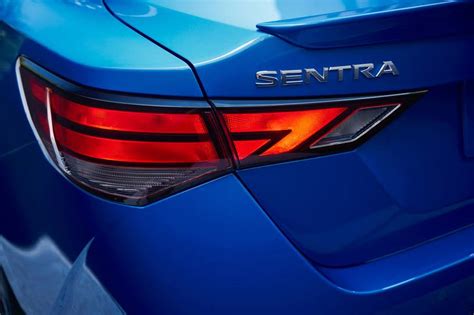 2022 Nissan Sentra Pictures 175 Photos Edmunds