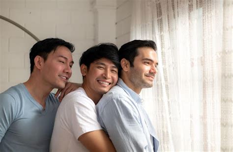 Les Meilleurs Sites De Rencontre Gay Trouvez Le Site De Rencontre Homosexuelle Et Bisexuelle