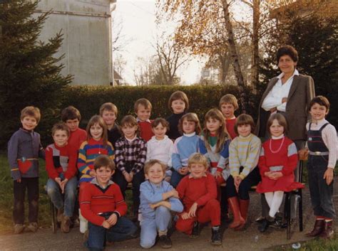 Photo De Classe CP De 1984 Ecole De La Liberation Montmort Lucy