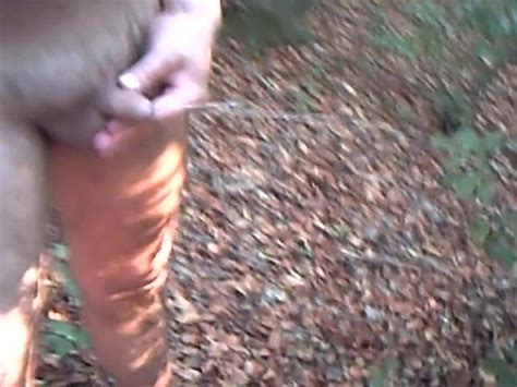 Pinkeln Im Wald Free Solo Man Porn Video A XHamster XHamster