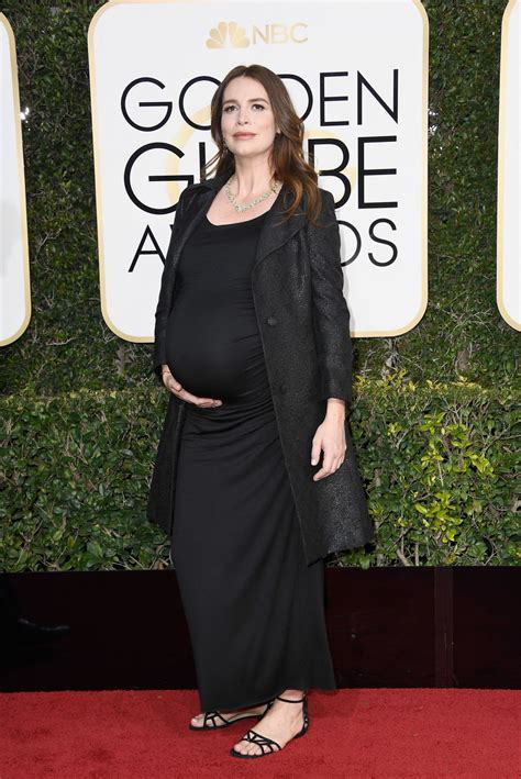 Saffron Burrows Outfits & Style Photos • CelebMafia