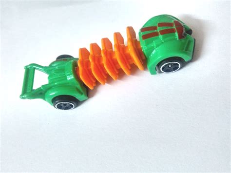 Buy Hot Wheels Mutant Street Shark Centi Speeder Machines Vehicle Online From Shopclues