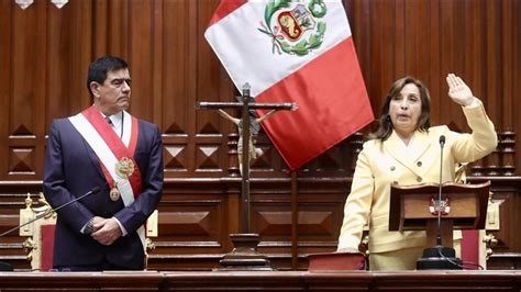 Prezydent Peru rozwiązał parlament Parlament usunął prezydenta z