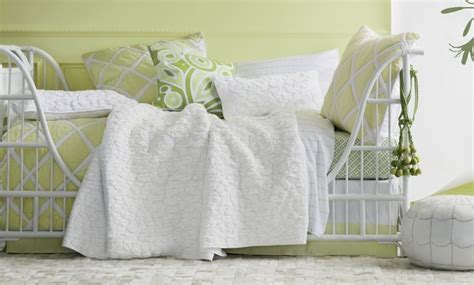 Фисташковый цвет (57 фото): использование в интерьере