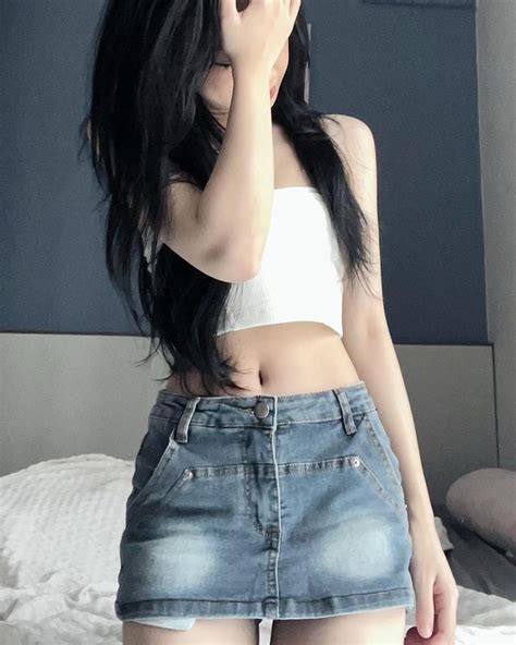 Hoàng Lan Anh diện bikini Khoe trọn body mảnh mai làn da trắng bóc