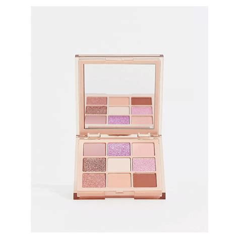 HUDA BEAUTY Палетка теней NUDE Obsessions купить по цене 6112 в ЛЭТУАЛЬ