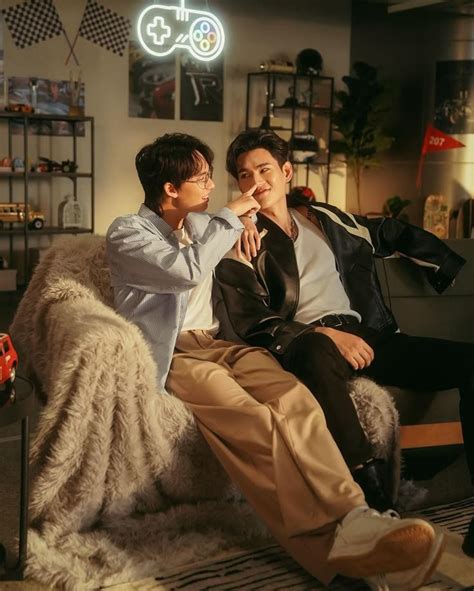 Pin Di LoveYourself Su Pit Babe Pavel Naret Pooh Krittin