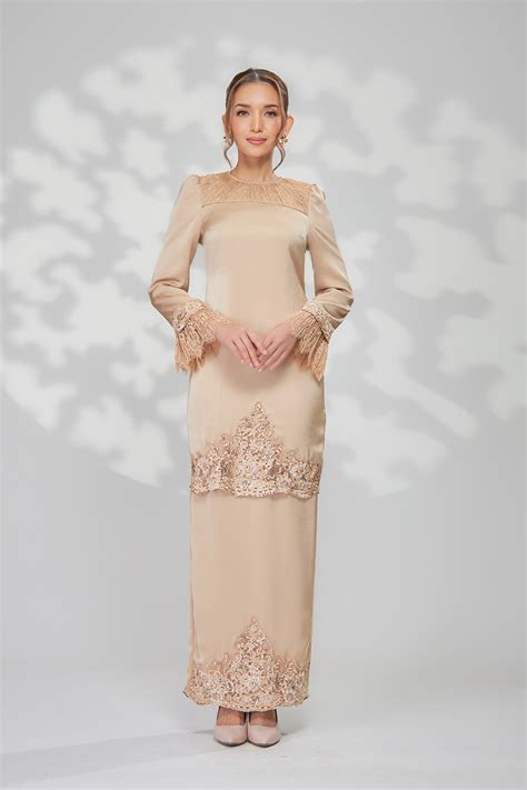 Arabella Kurung Nude Gold Clasa Rtw